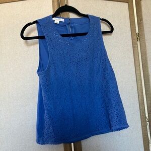 FINAL MARKDOWN Adam Levine Blue Sleeveless Lace front Top large